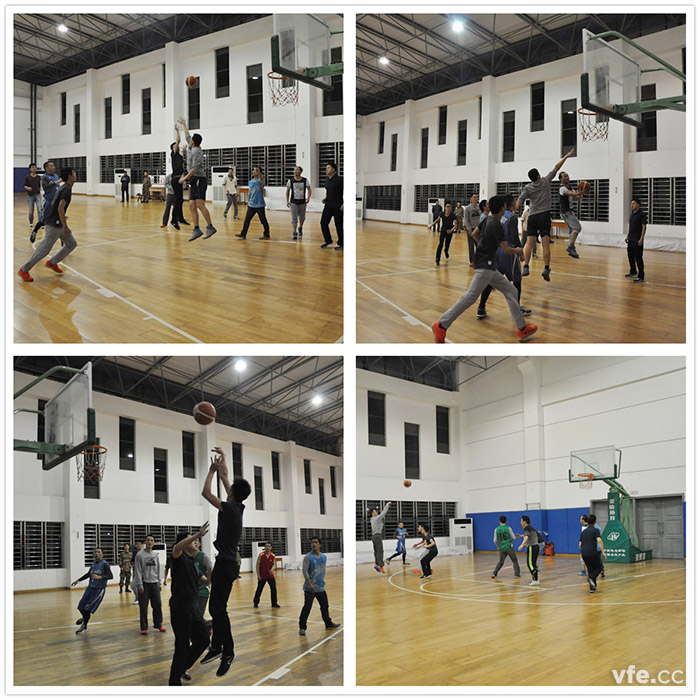 銀河代表隊(duì)與國(guó)防科大代表隊(duì)展開(kāi)籃球友誼賽