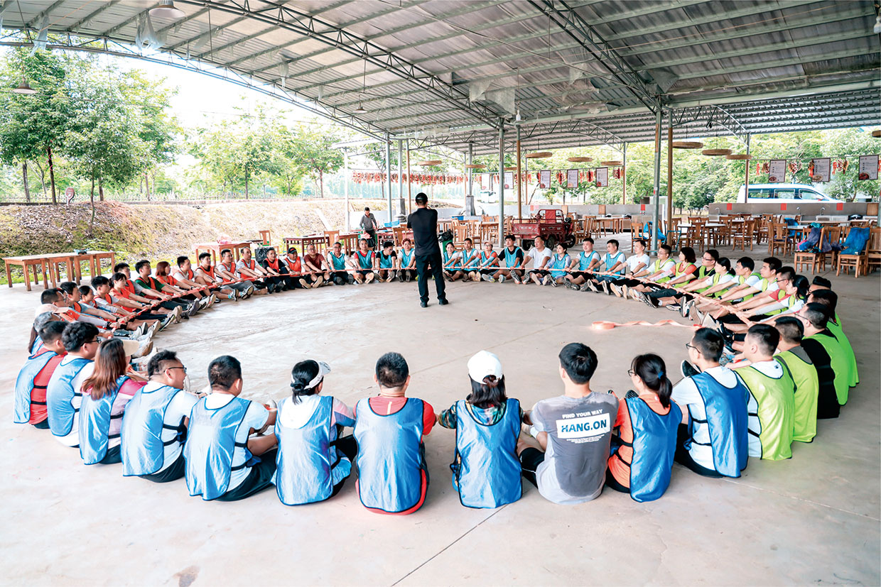凝聚青春力量，奮斗最美時(shí)光——力量，力量，團(tuán)隊(duì)力量